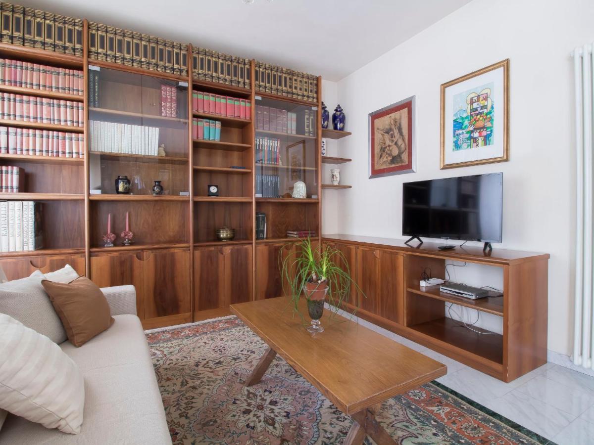 Apartment Lungomare By Interhome เวียเรจโจ ภายนอก รูปภาพ